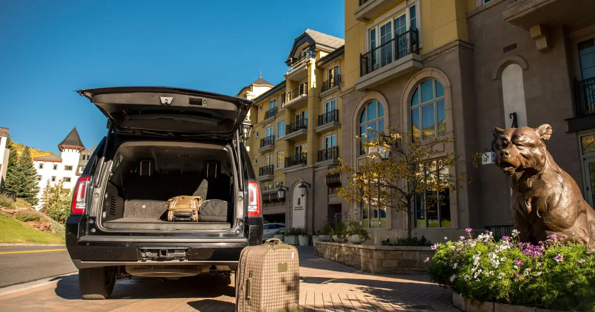 Bachelor Gulch is probably the most preferred location for visitors staying in Beaver Creek. In addition to its exclusivity, Bachelor Gulch is easily accessible via Beaver Creek mountain. Bachelor Gulch includes many private residences, luxurious condos as well as the Ritz-Carlton. If you are traveling to or from Bachelor Gulch you are smart to reserve private transportation services.‍