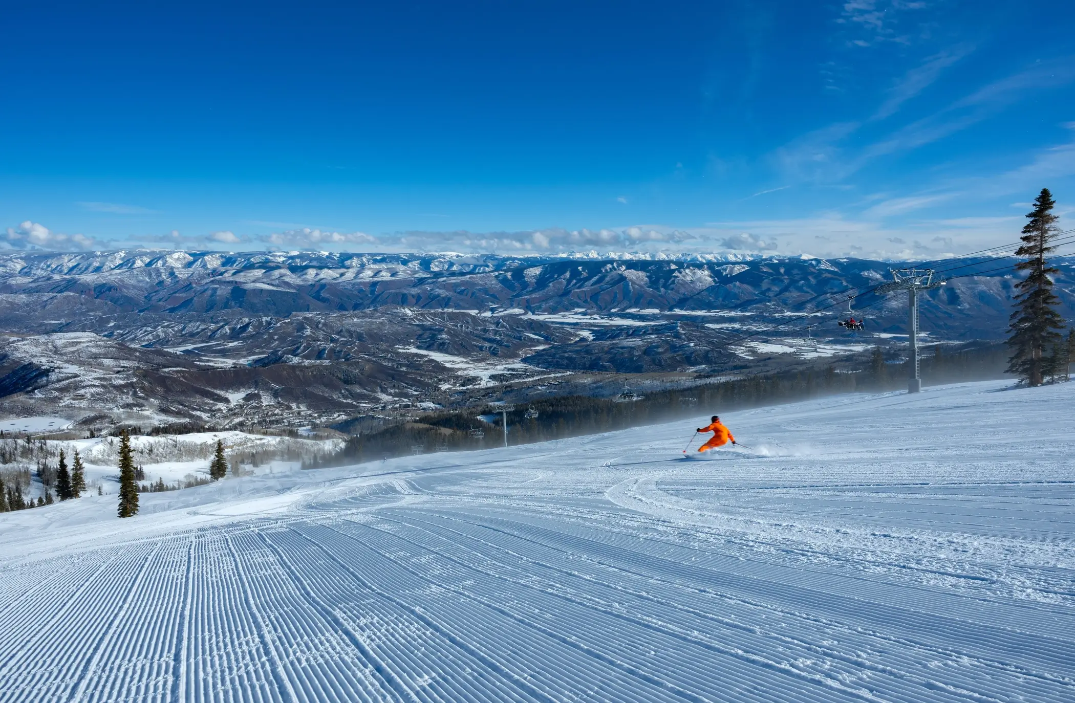 Aspen, Colorado. Denver to Aspen/Snowmass private shuttle service