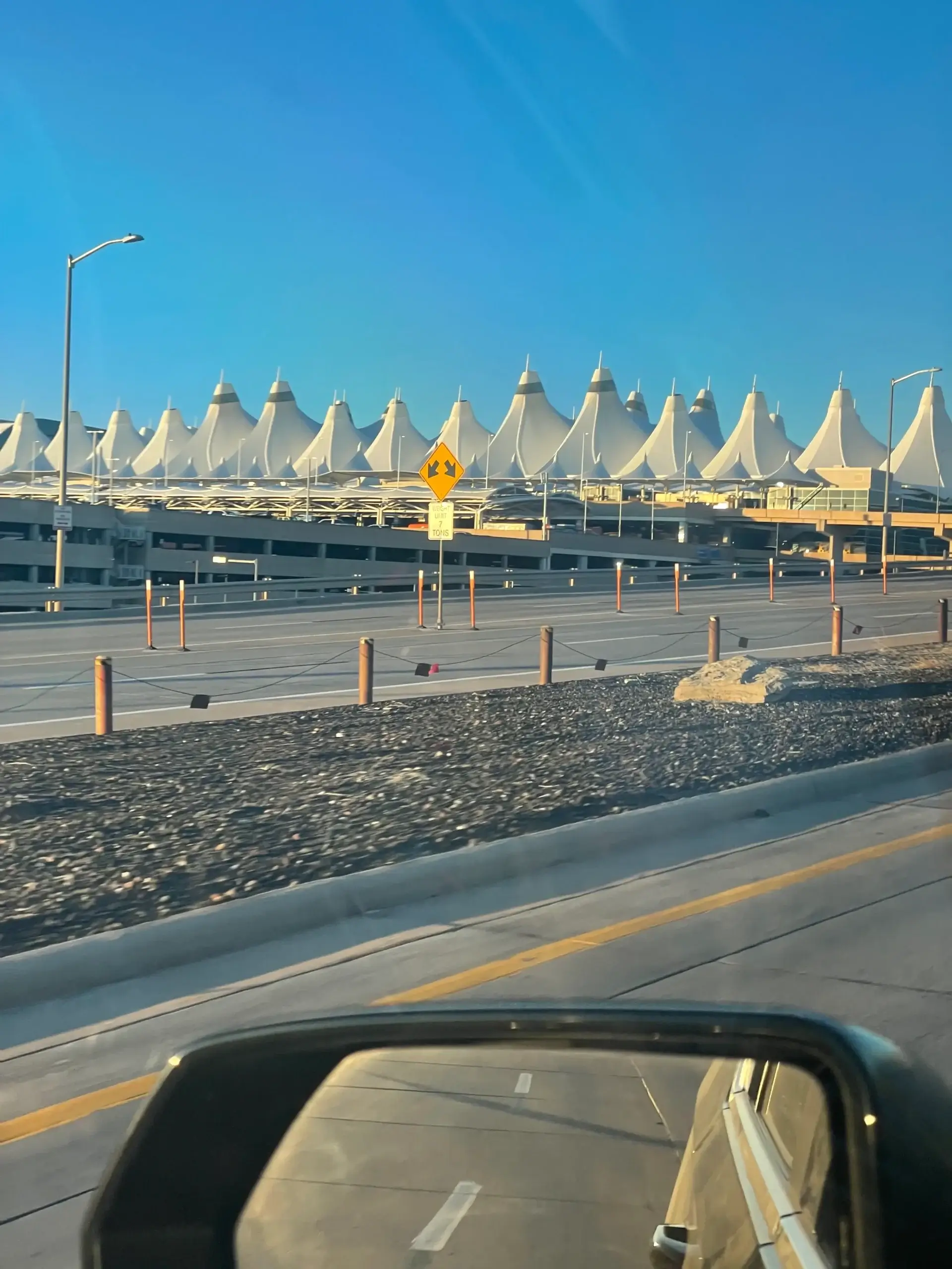 Denver International Airport (DEN). Mr. Chauffeur Colorado shuttle service