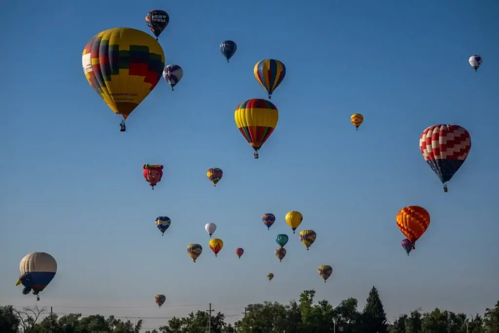 Labor Day Weekend Colorado 2026: Where to Go + Transportation Guide